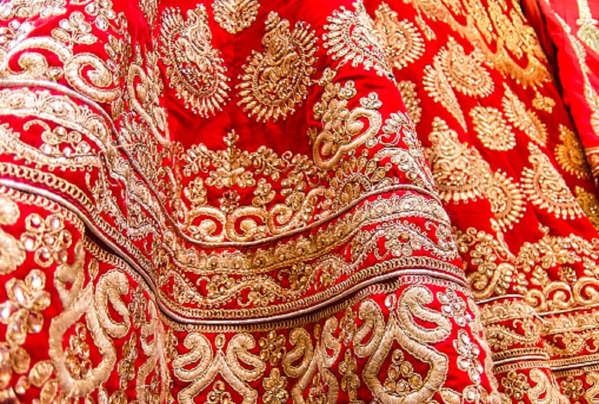 Fashion Tips Keep these things in mind while buying wedding outfits