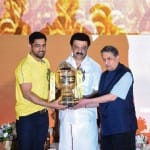 महेंन्द्र सिंह धोनी, एन श्रीनिवासन और एम के स्टैलिन