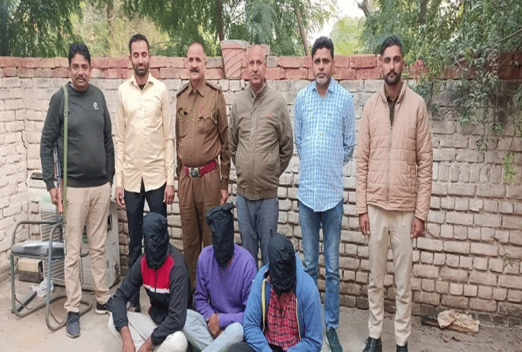 3 members of gang involved in robbery and snatching arrested