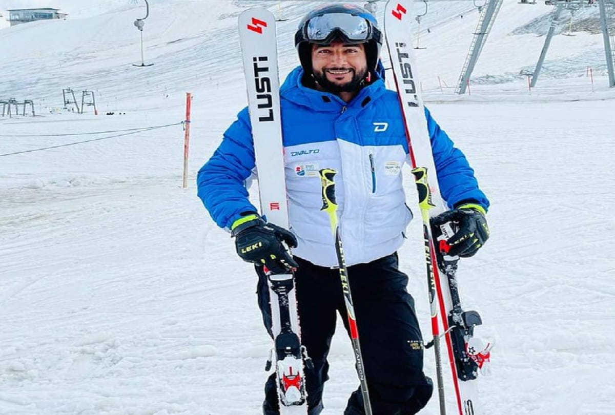 Alpine skier Arif Khan qualified for upcoming Winter Olympics 2022 to be held in Beijing omar abdullah congratulated 