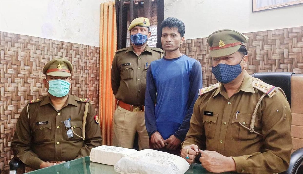 Hathras: The father accused of killing the son was sent to jail by the police