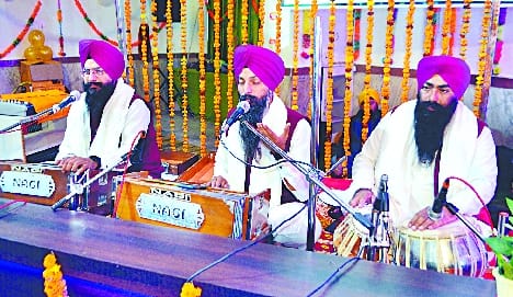 Satguru Nanak Pragatiya, soil mist, Jag Chanan hoa..