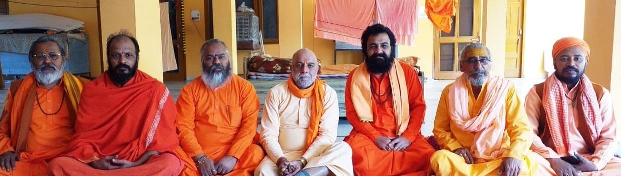 The life of saints is devoted to charity: Ravindrapuri