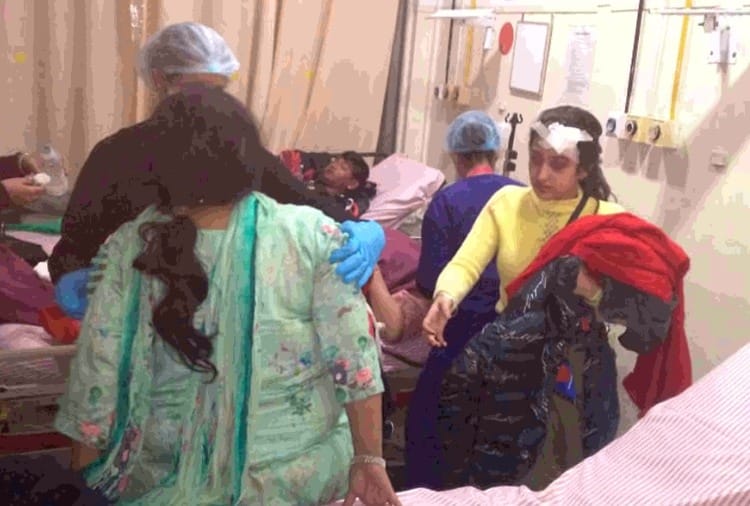 21 passengers injured after bus overturns in Pathankot