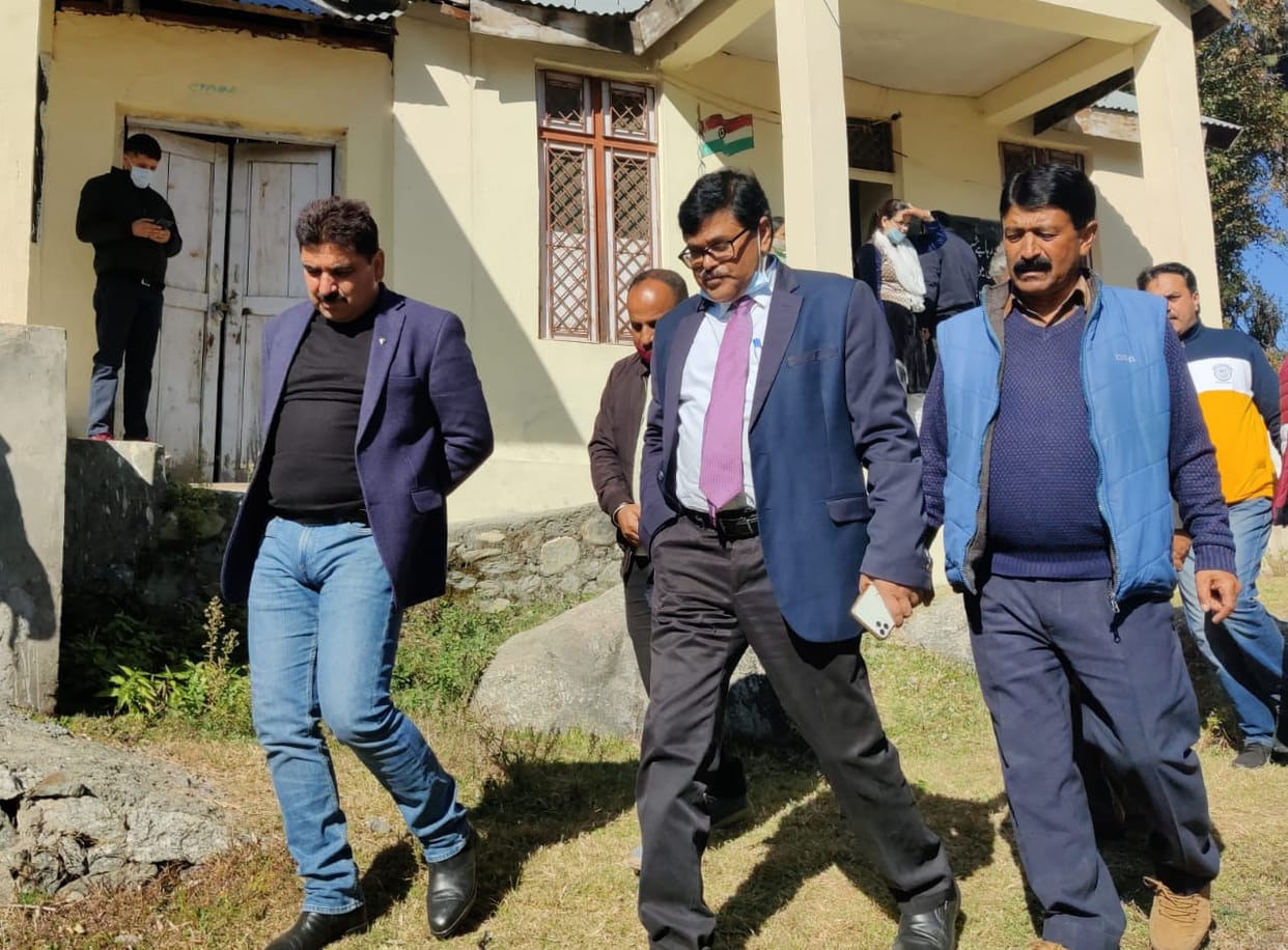 Principal Secretary of Education Department visited the schools, said- all schools will be opened by December if the situation is normal