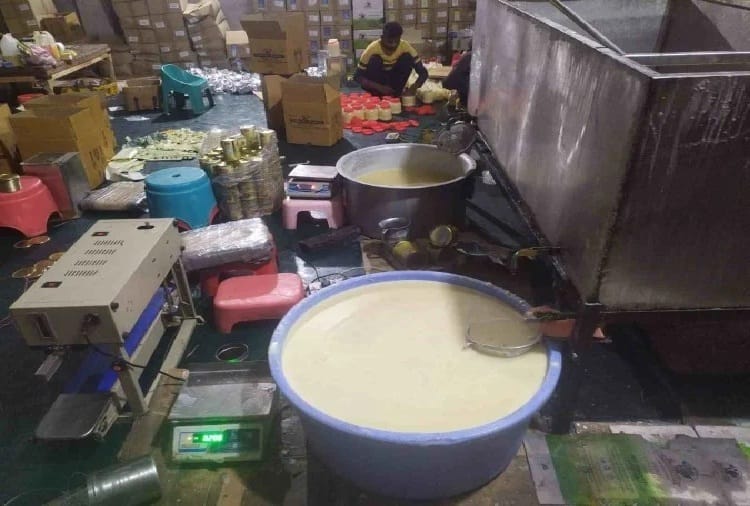 Adulterated ghee made from refined oil, vegetable ghee and chemicals