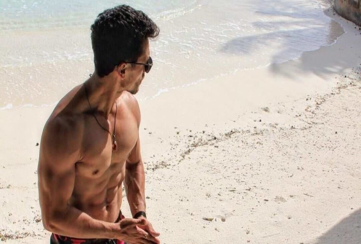 Social media: Tiger Shroff shares video while flaunting body thanks Jackky Bhagnani