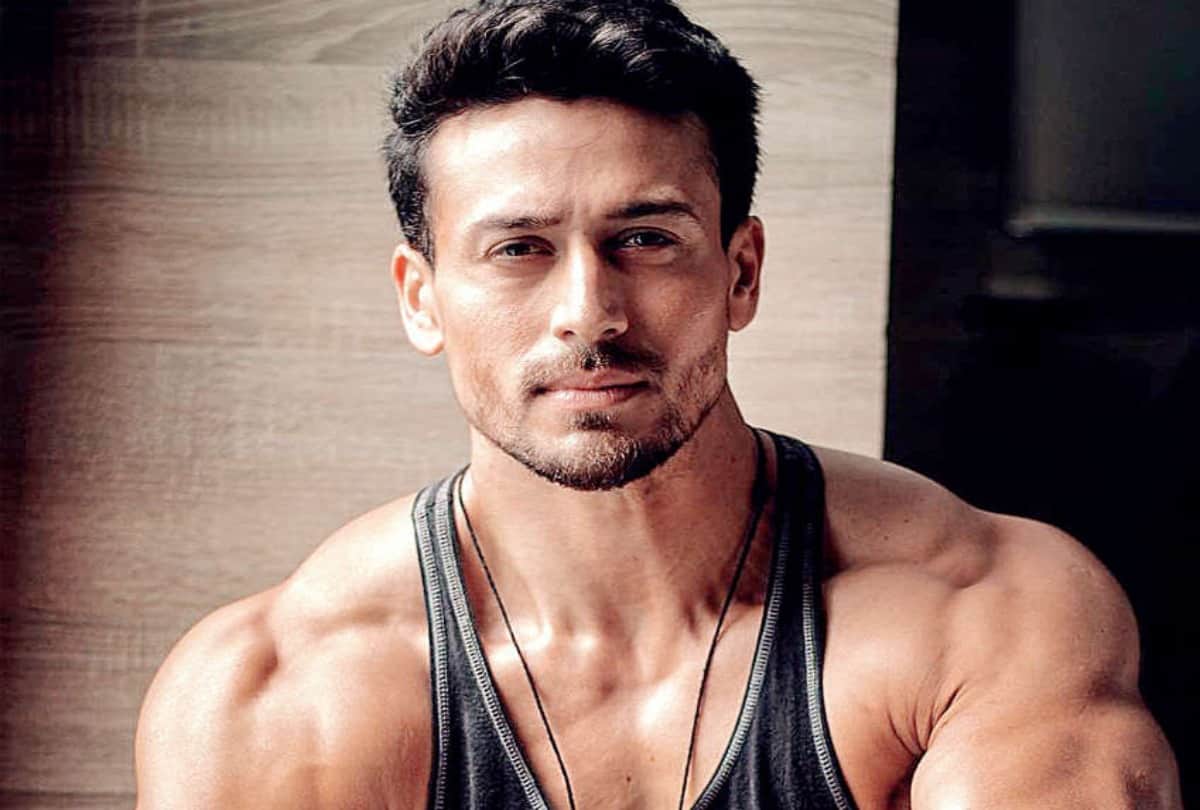 Tiger Shroff drops insanely hot picture from Heropanti 2 sets rumoured girlfriend Disha Patani reacts