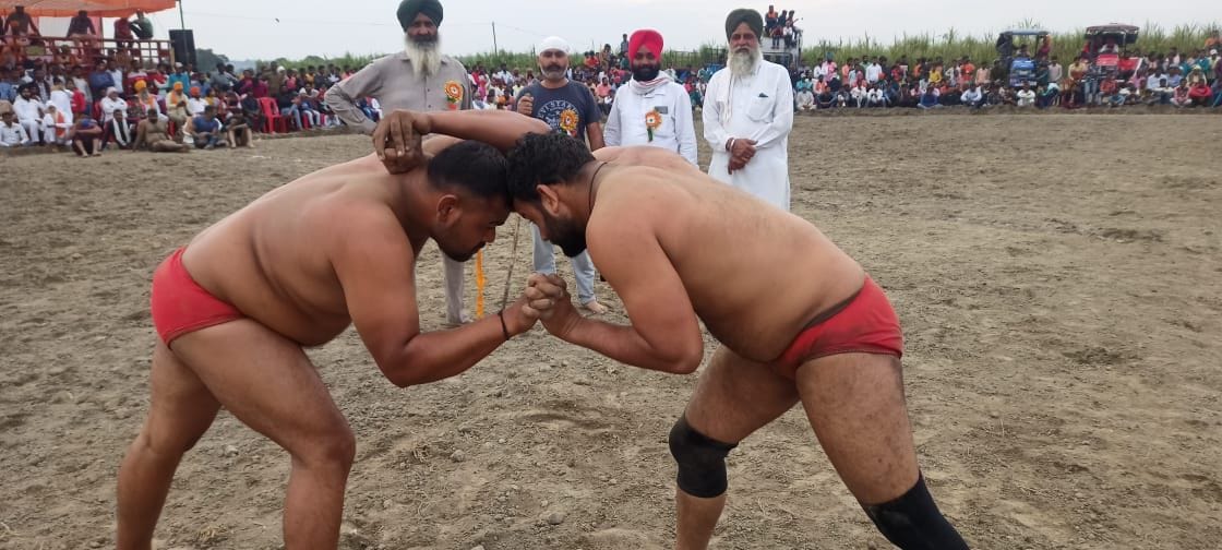 amit of haryana showed his power in wrestling