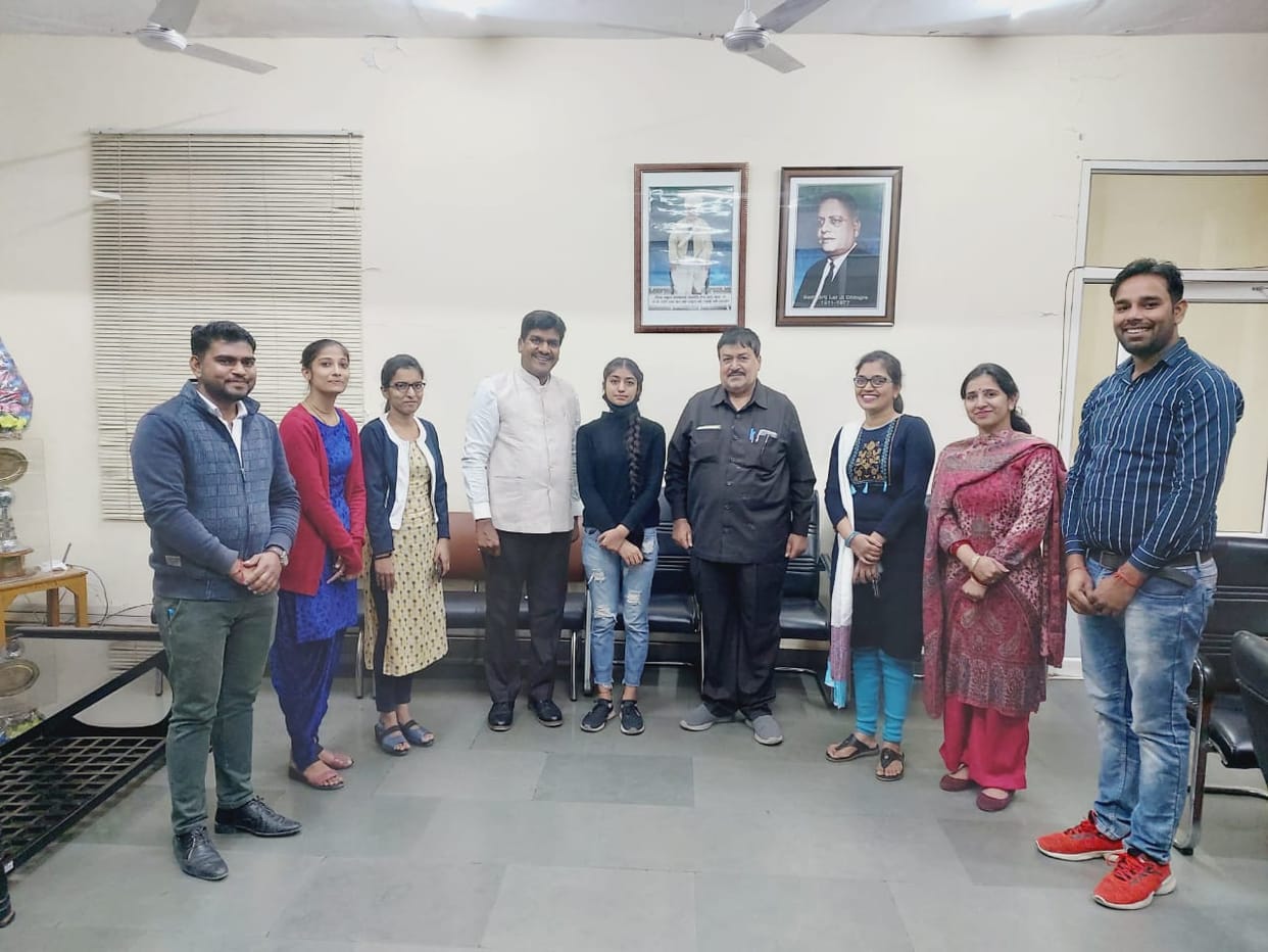 IB College's Gudiya got fifth place in MMC second semester