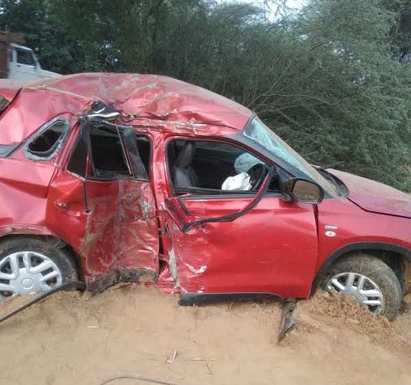 One killed, four seriously injured in a collision between a car and a pickup of youths who came to attend the wedding ceremony