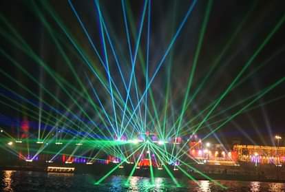 चेतसिंह घाट पर लेजर शो (फाइल)