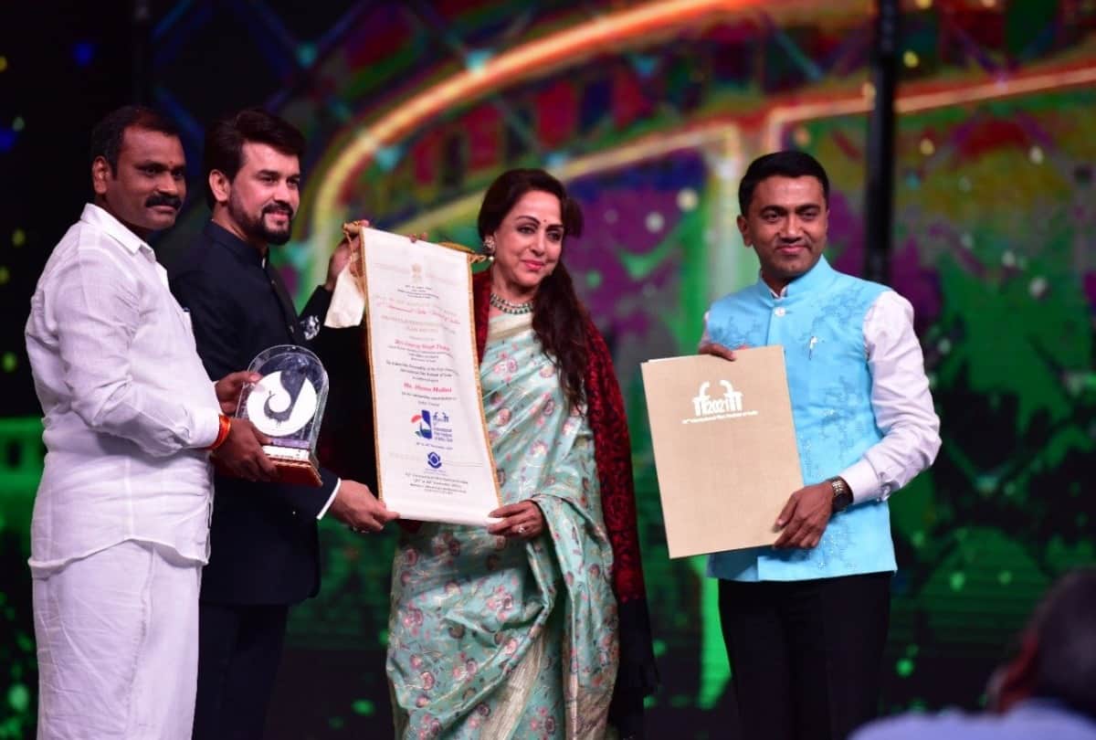 IFFI: Hema Malini honored with Film Personality of the Year award 52nd International Film Festival begins in Goa from today