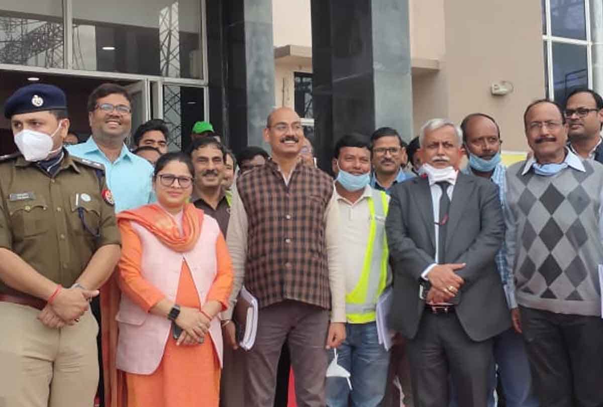 jalaun newsOrai: Additional Chief Secretary Home inspected Bundelkhand Expressway