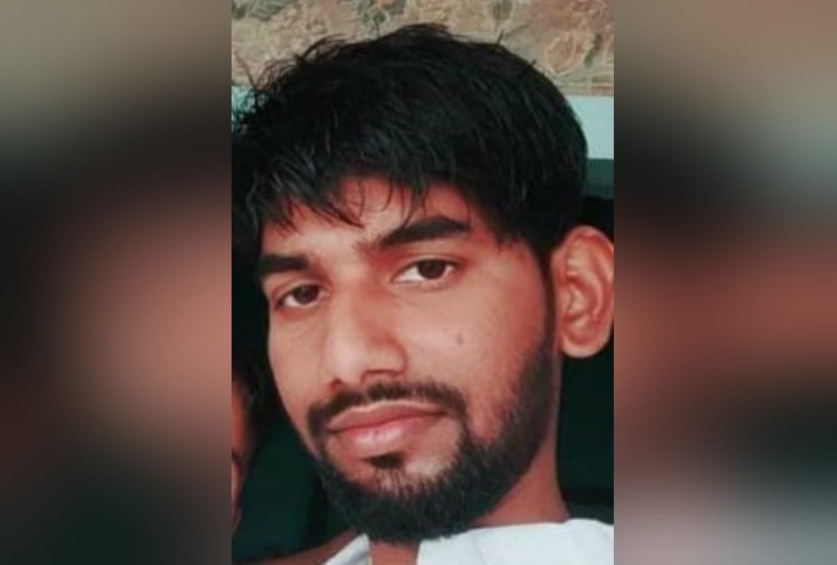 Hapur young man stabbed many times to death in old enmity police probing matter