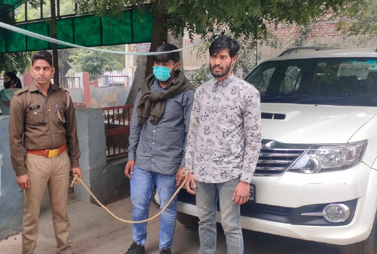 miscreants robbedFortuner car on the pretext of test drive in agra