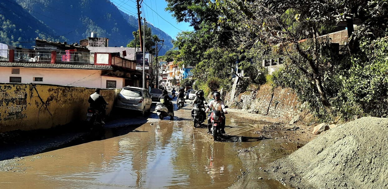 The problem of water logging in Gyansu became a disaster