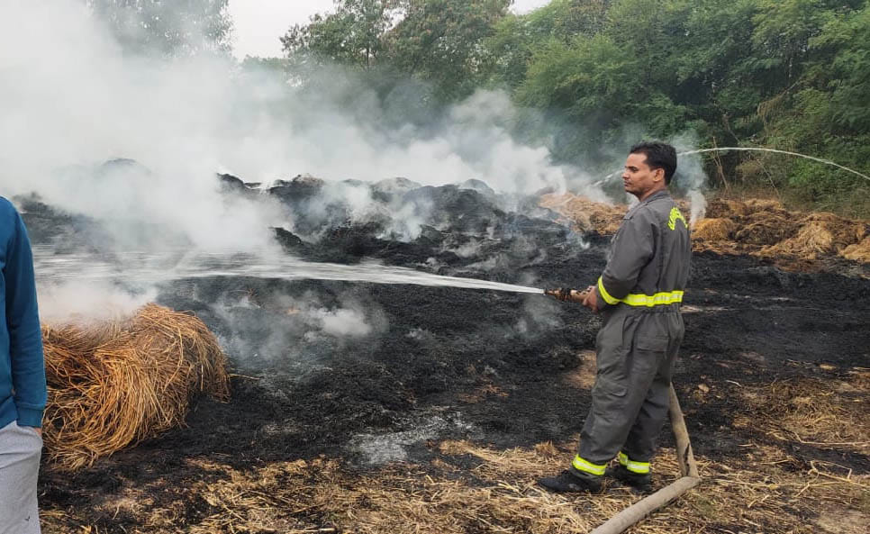 Massive fire in Umri Gaushala