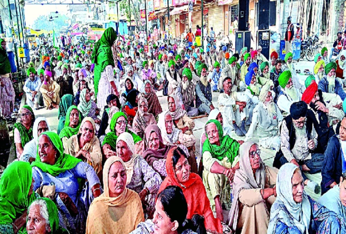 Farmers are standing on the border even after the announcement of withdrawal of agricultural law