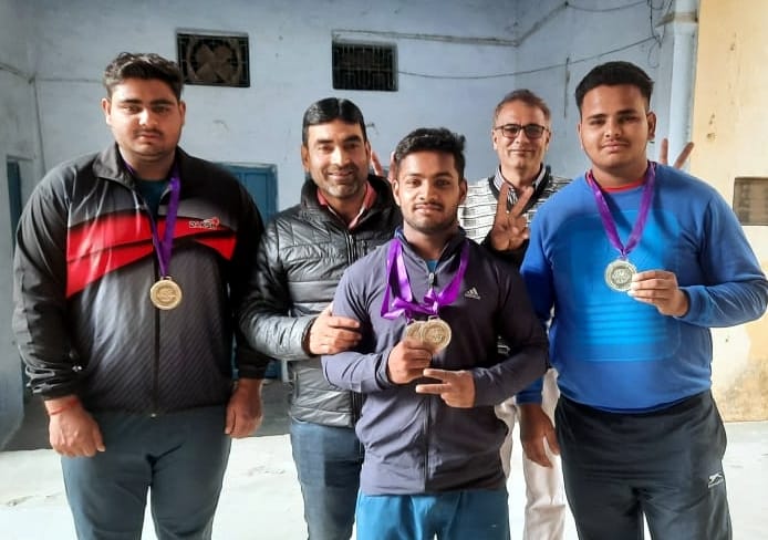 Amroha players won medals in state level weightlifting competition