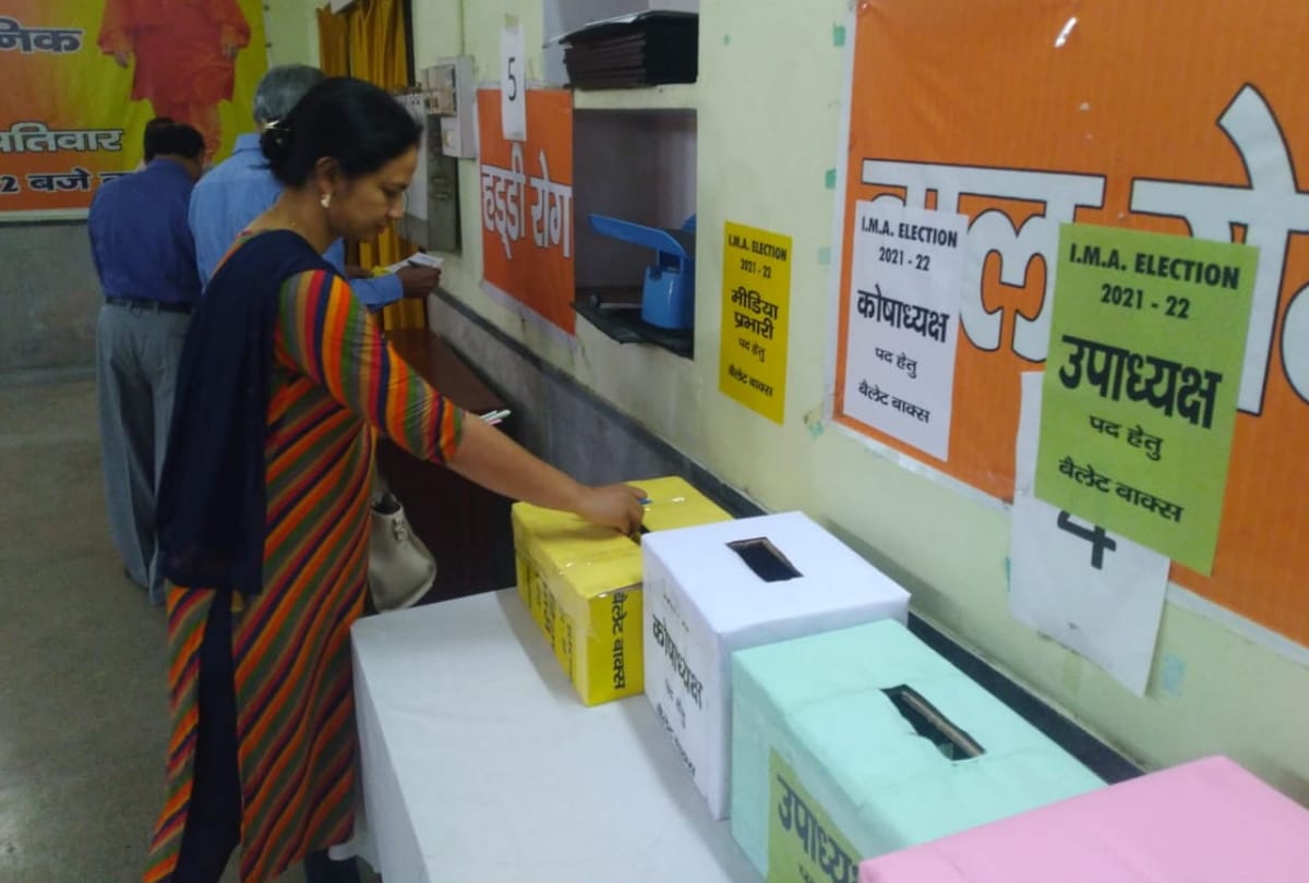 doctors voted in Gorakhpur IMA election