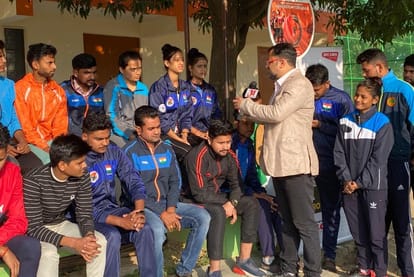 UP Assembly Election 2022 Farrukhabad Youth Ki Baat Coverage News Updates In Hindi