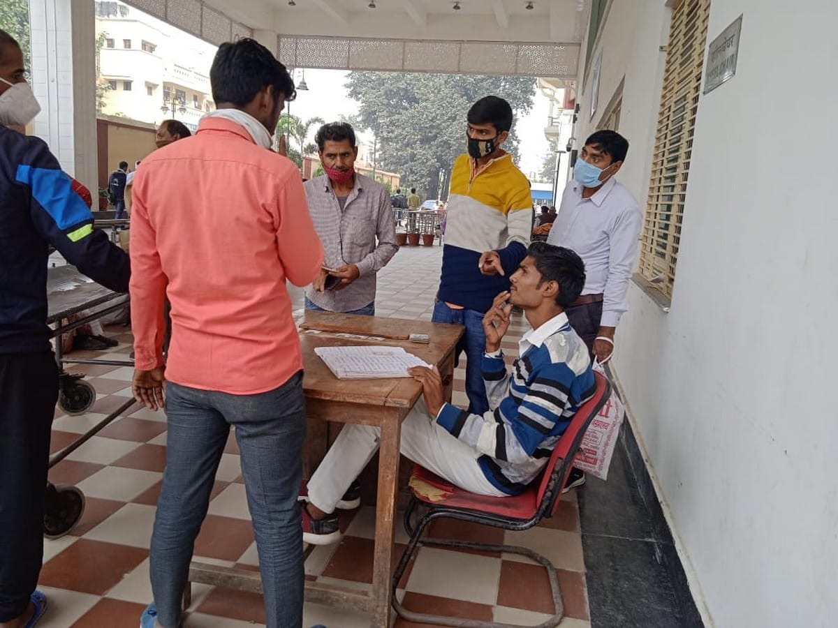 BHU Hospital: patient lay down on floor no doctors and nurses checking up him relatives kept wandering for stretcher