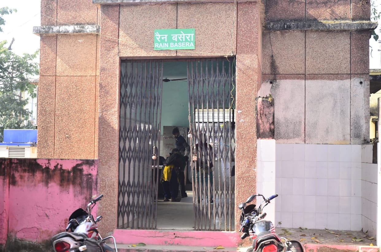 Night shelters not operated, people are chilling
