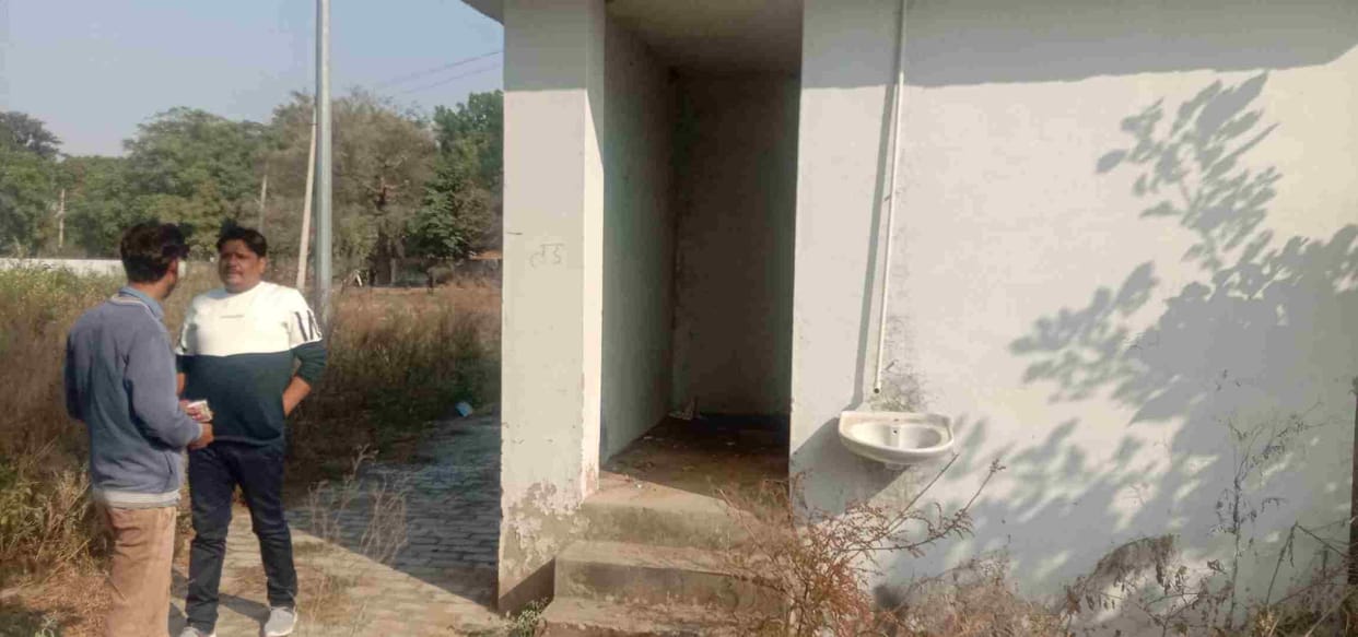 The park is shedding tears on its plight due to the neglect of the administration