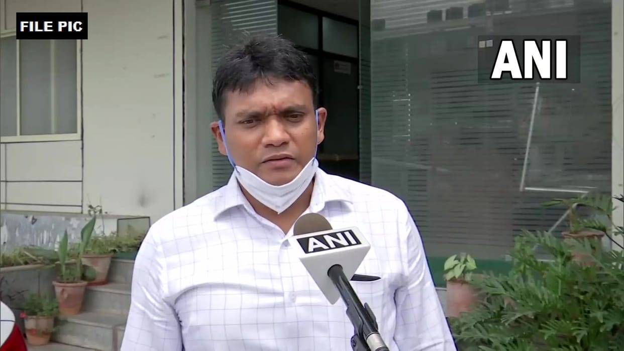 Air pollution: Now in Dehradun and Rishikesh if you burn plastic and garbage in open you will pay five thousand rupees fine