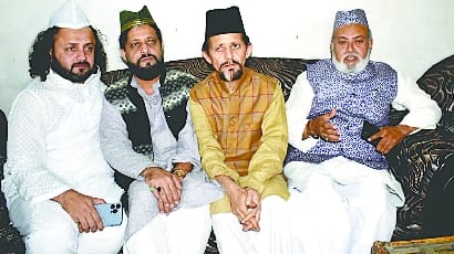 Funkars started arriving to join Jashn-e-Chirag