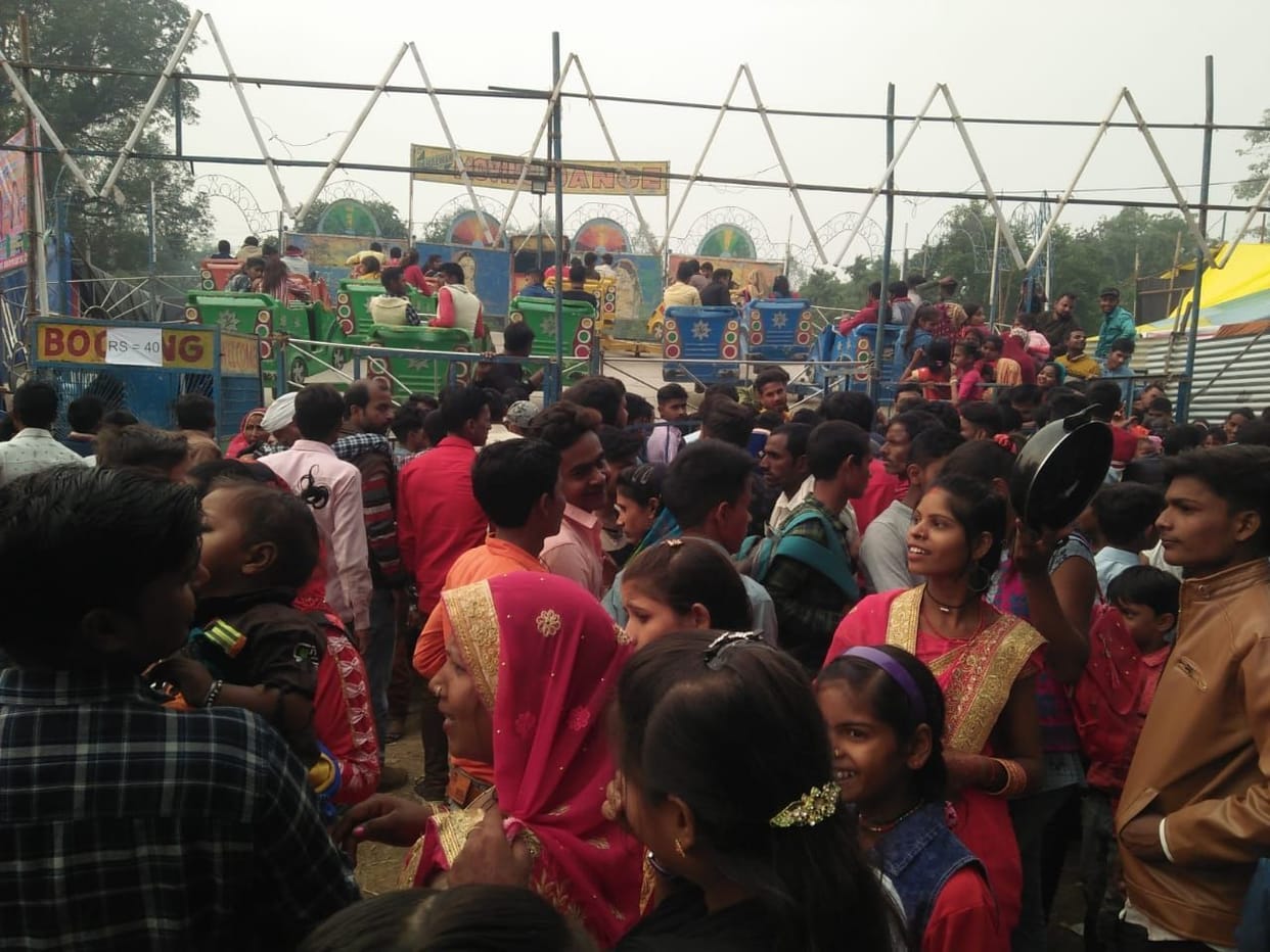 The swing and the lake remained the center of attraction in the Sitadwar fair