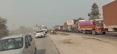 Jam on Lucknow Highway from morning till night