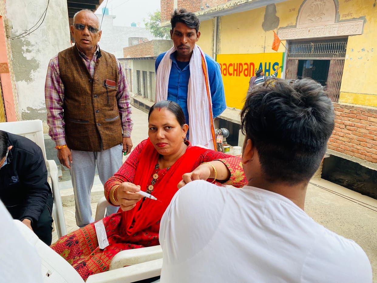 Aligarh: If there was an obstacle in getting the ration, then the vaccine came by running