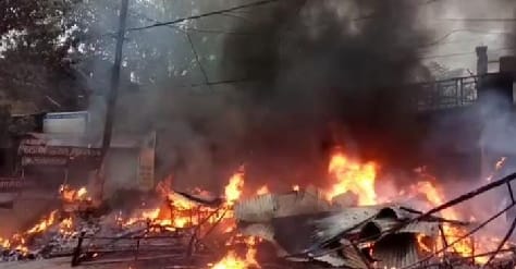 Shoe cell fire near Delapir