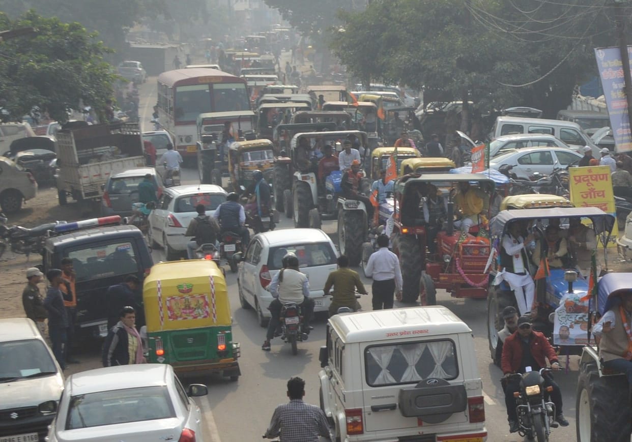 Hathras: Tractor rally jammed the city, people faced problems
