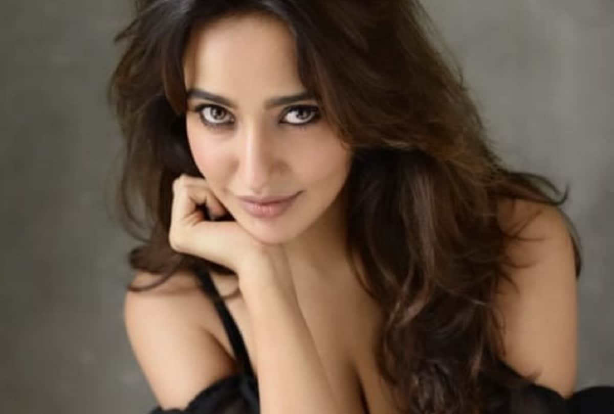 Neha Sharma Birthday special bold pictures upcoming web series Illegal season 2 on Voot select