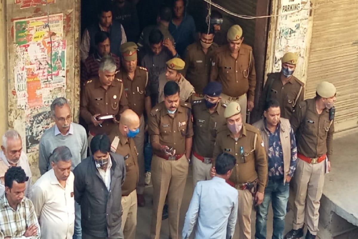 UP Crime News: A businessman was shot by miscreants in Meerut city