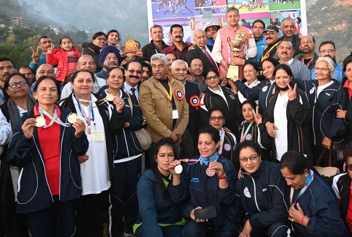 Nauni university state level masters games solan win overall trophy