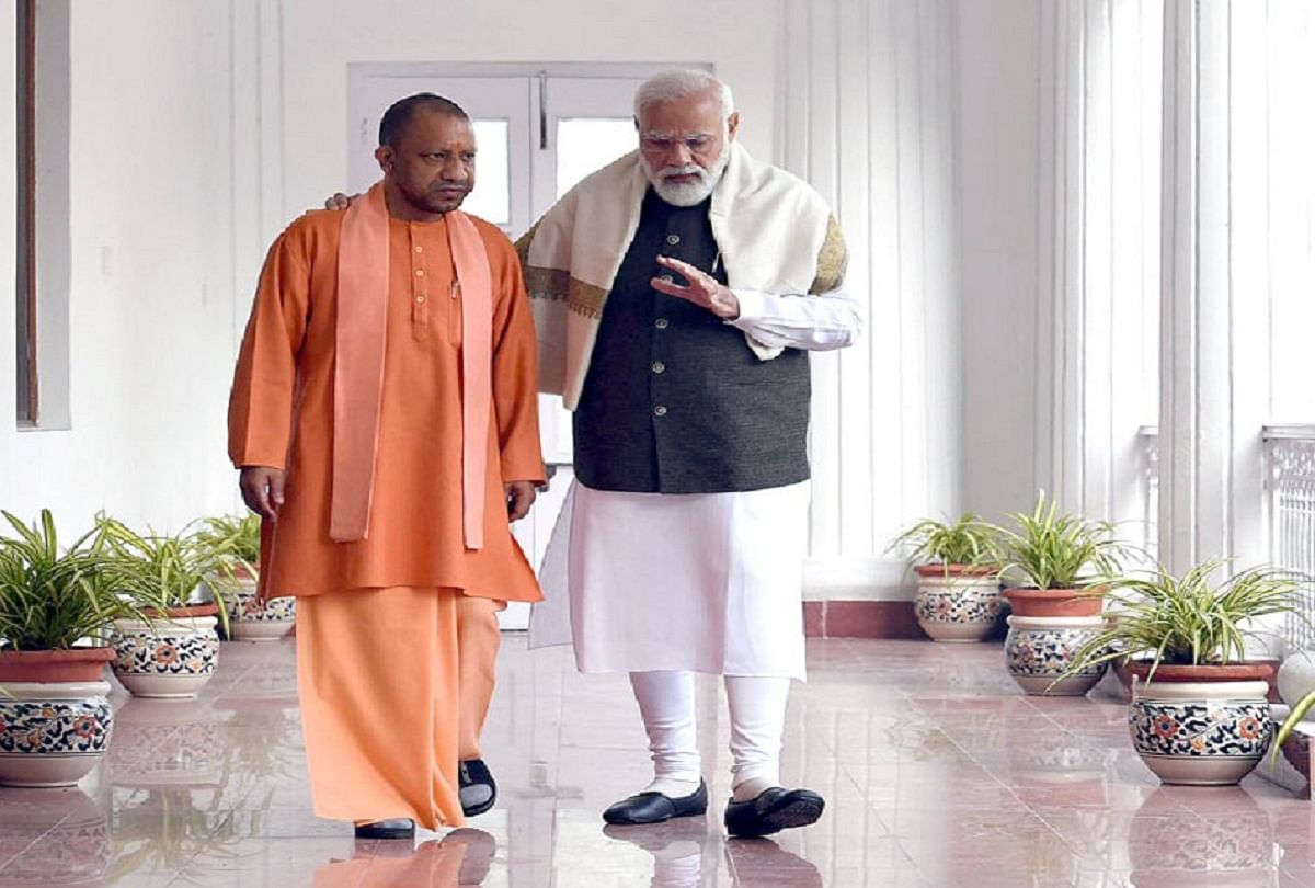 Uttar Pradesh Chief Minister Yogi Adityanath Meet Prime Minister Narendra  Modi Today News In Hindi - Amar Ujala Hindi News Live - Pm Modi-cm Yogi:यूपी  के सीएम ने प्रधानमंत्री मोदी से की