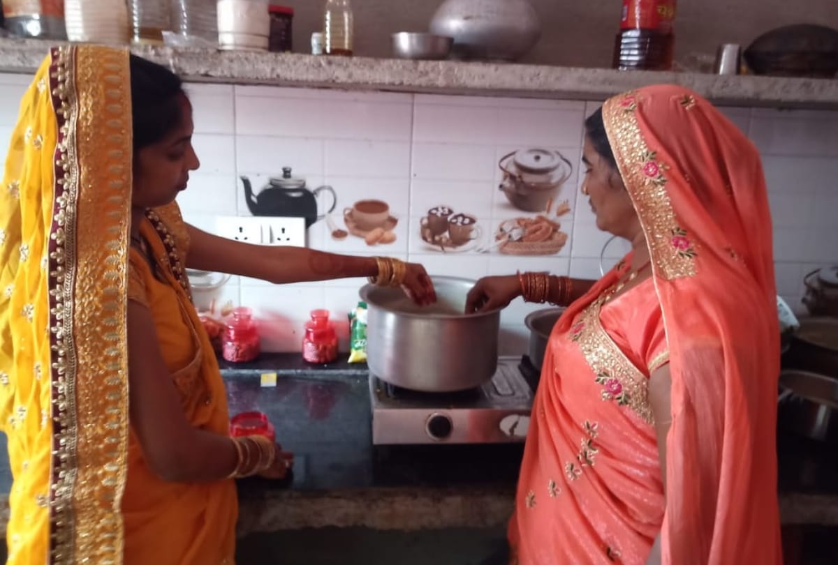 BJP National President JP Nadda will have food at Vantangia Balram Rajbhar house