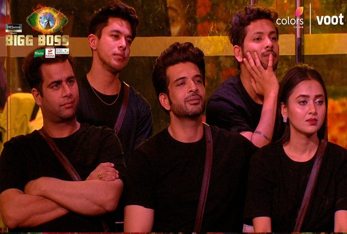 Bigg boss 15 netizens slams show makers for using coffin for elimination task said its not funny