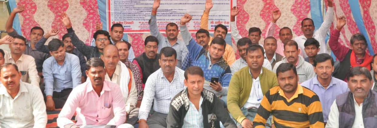 Electrical technical personnel on fast for 48 hours