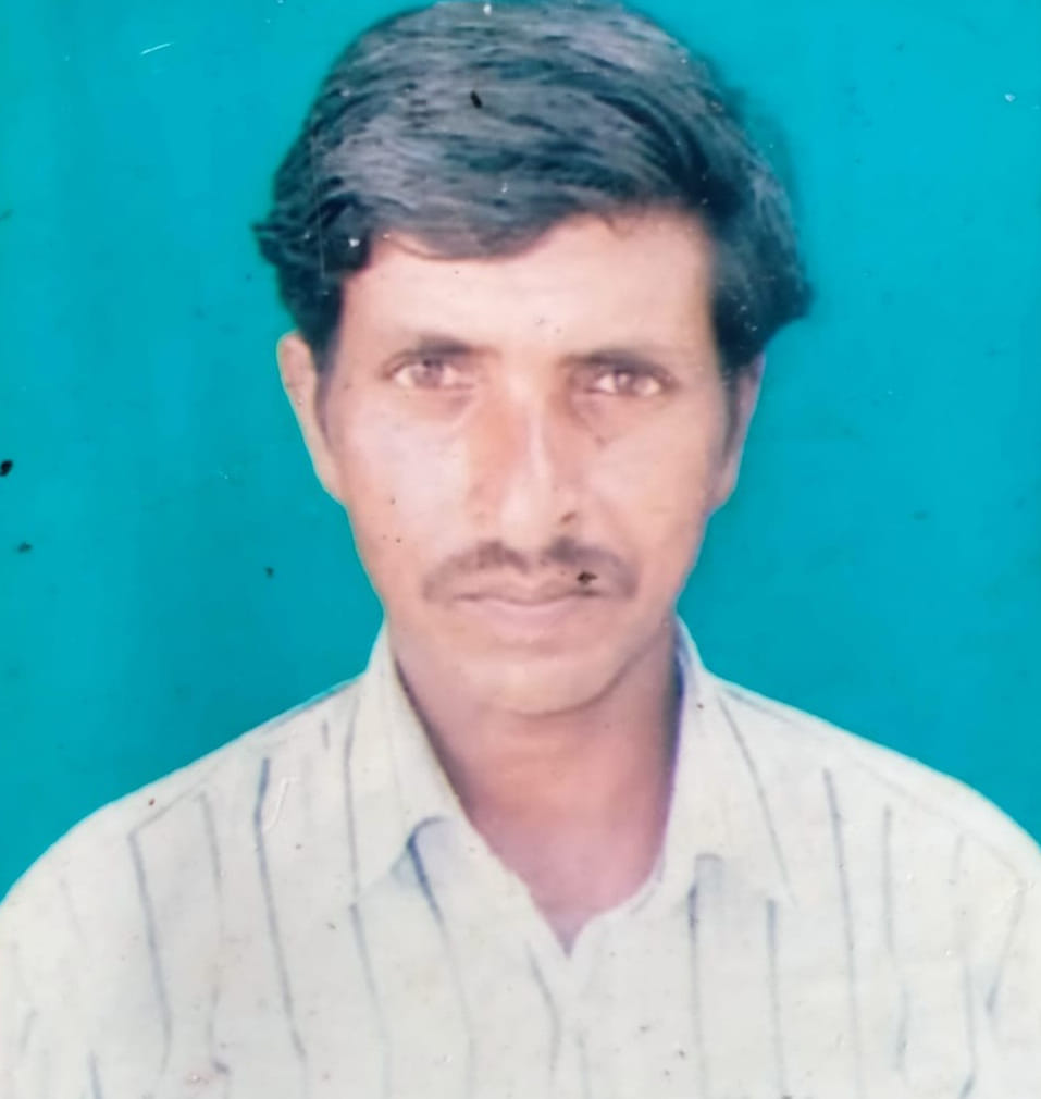 Farmer dies after falling down while taking off tractor trolley