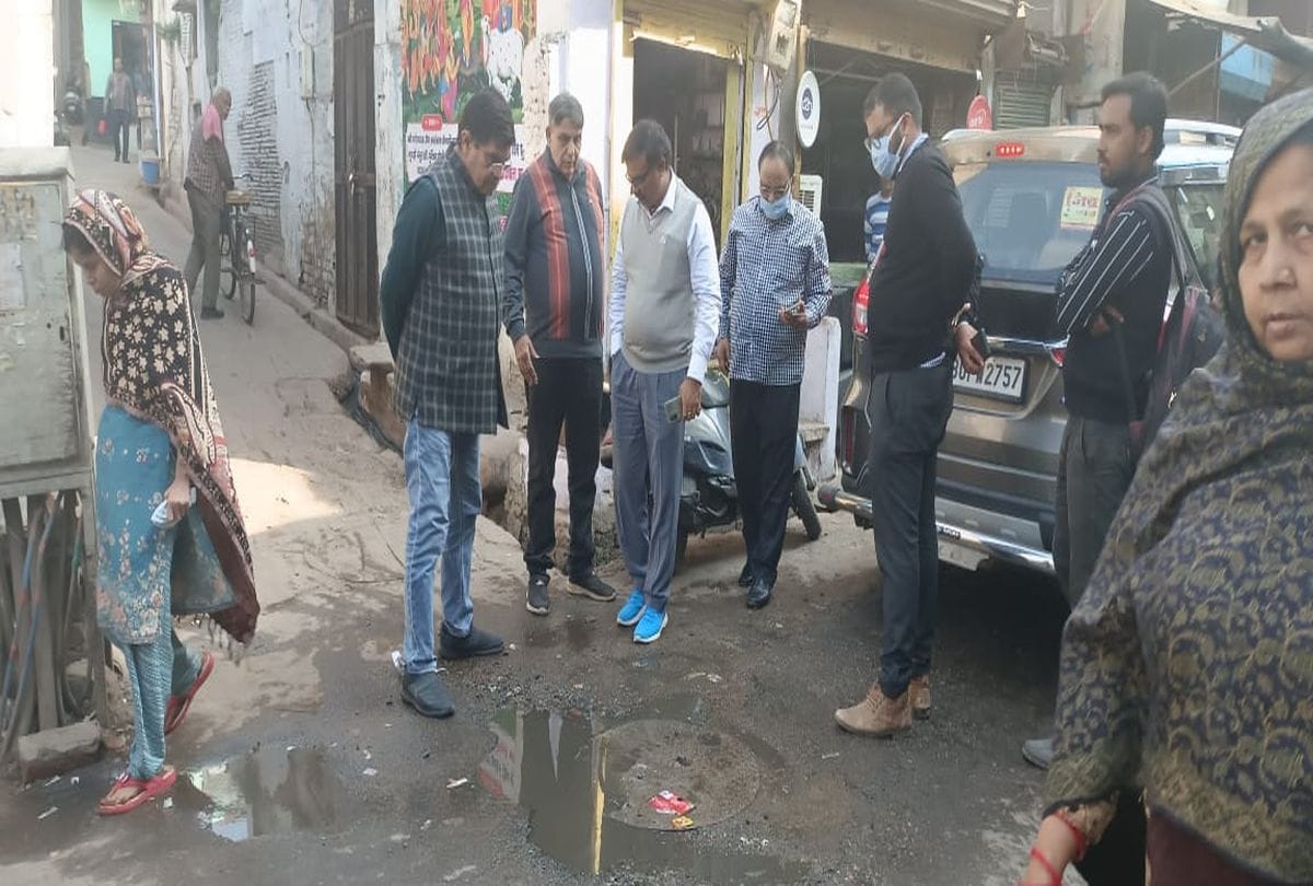 Agra Sewer Problem In Many Areas Gm Inspection