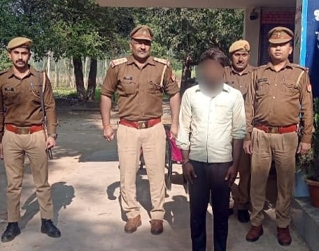 Villagers caught the accused trying to rape the girl
