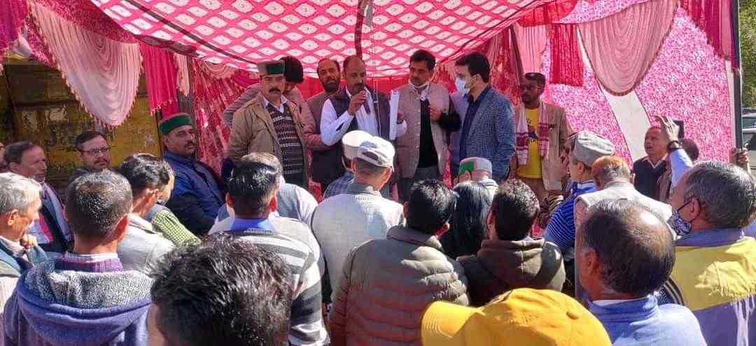 Villagers break strike on eighth day in Surajpur on MLA's assurance