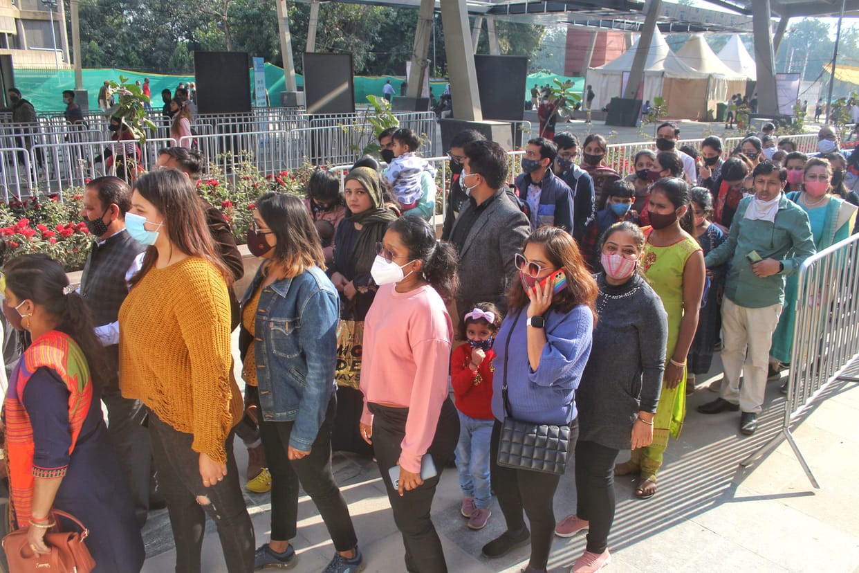 Delhi : Crowd of spectators gathering in international trade fair, people are giving priority to domestic products