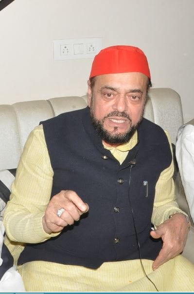 Lucknow News: Income Tax Department is searching for hawala operator Attu, close to Abu Azmi