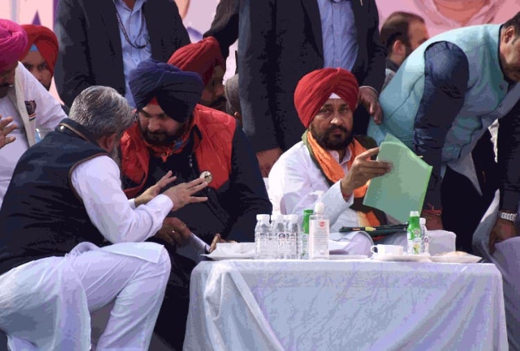 Punjab CM Charanjit Singh Channi said Farmers should be alert Till the farm laws are not repealed